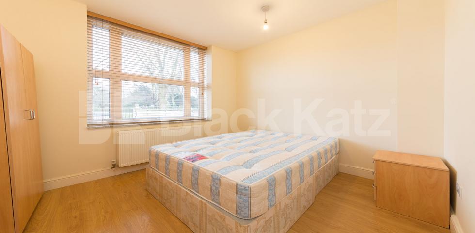 			Great 2 Bed Property !, 2 Bedroom, 1 bath, 1 reception Flat			 High street, Hornsey/Crouch End